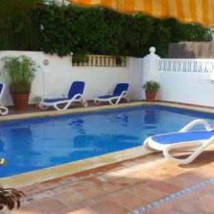 Фотографии гостевого дома
GRAN ADOSADO EN ZONA TRANQUILA CON PISCINA PRIVADA