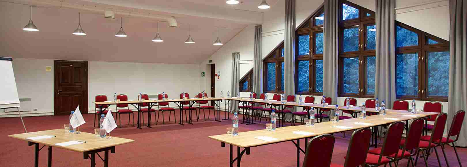 Фотография конференц-зала Зал Зима