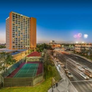 Фотографии гостиницы 
            DoubleTree by Hilton Anaheim/Orange County