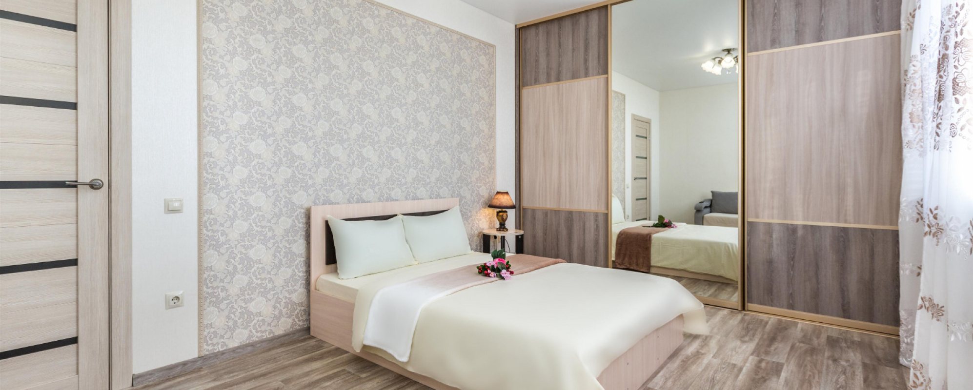 Фотографии квартиры Однокомнатная квартира класса люкс недалеко от аэропорта в новостройке