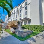 Фотография гостиницы Best Western Airport Inn & Suites