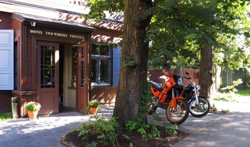 Фотография гостиницы Two Wheels