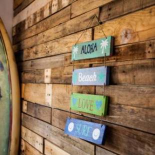 Фотографии мини отеля
Lisbon Surf Villa