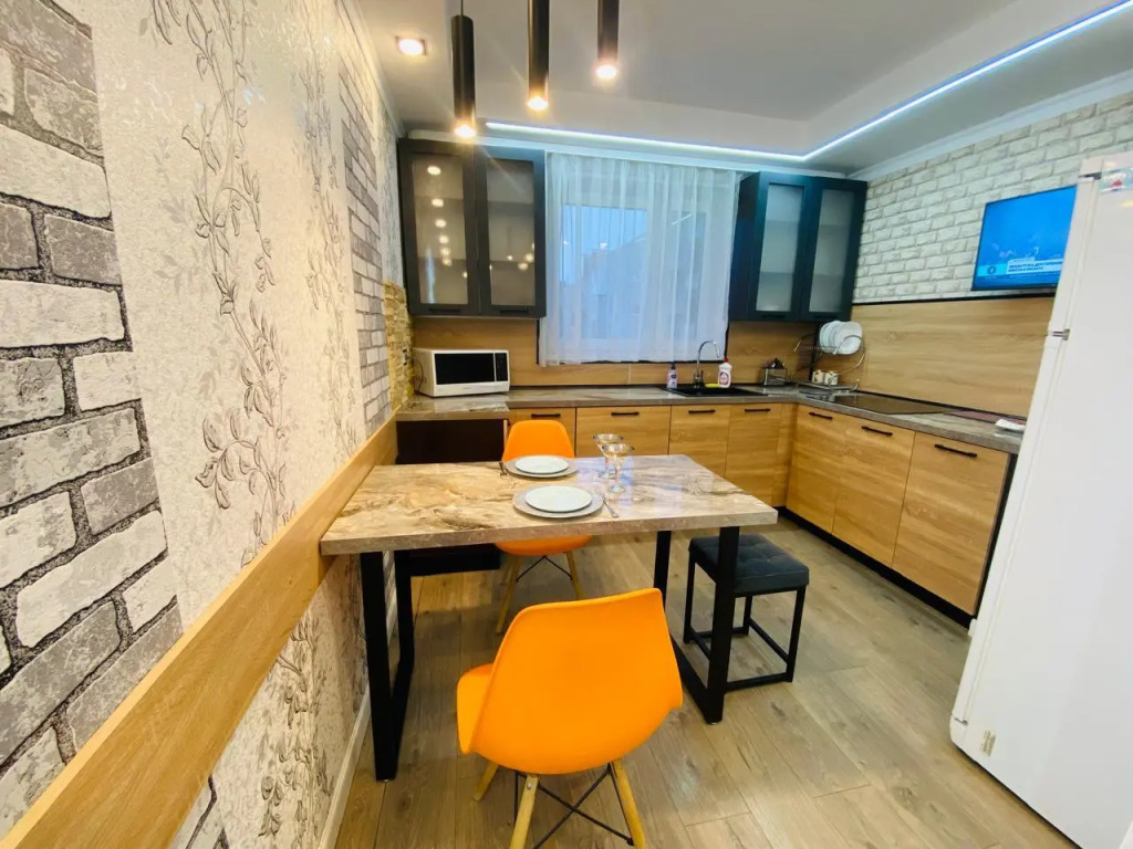 Фотография квартиры Апартаменты с 1 комнатой с красивым ремонтом (КВАРТИРА51)