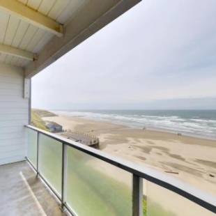 Фотографии гостевого дома
Nye Beach Lighthouse Vista