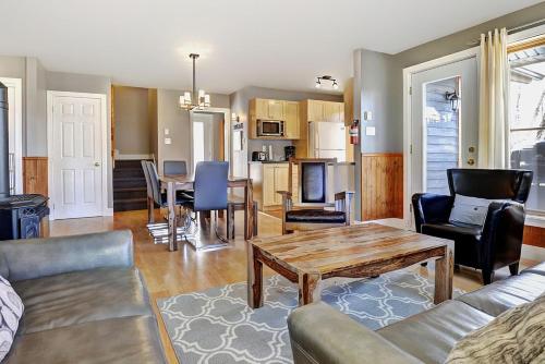 Фотография гостевого дома Chalets Alpins - 15 Chemin Alpin