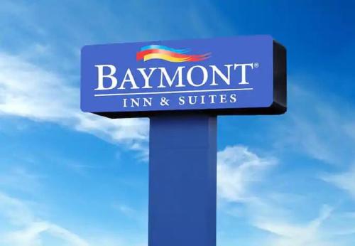 Фотография гостиницы Baymont by Wyndham Madison