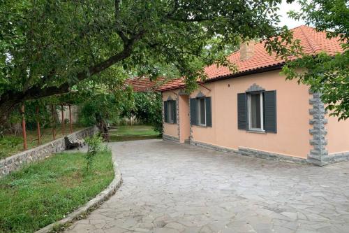 Фотографии гостевого дома
Sun-child Cottage