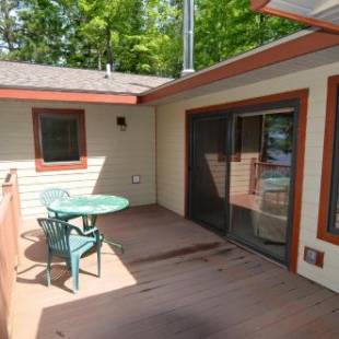 Фотографии гостевого дома
Sunset on the Bay Condo