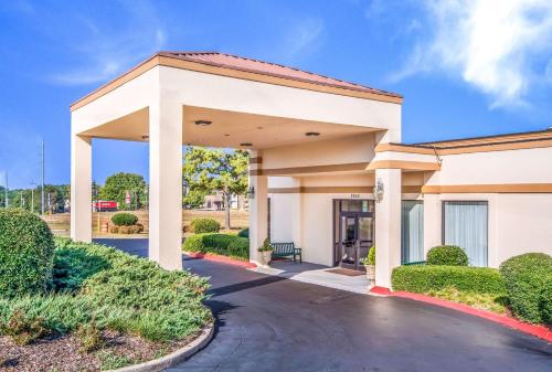 Фотографии гостиницы
Quality Inn Suwanee I-85