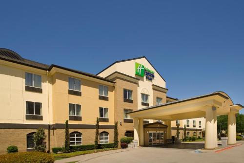 Фотография гостиницы Holiday Inn Express Hotel and Suites DFW-Grapevine, an IHG Hotel