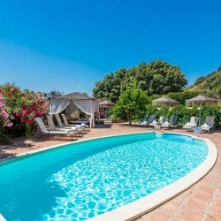 Фотография гостевого дома Casa Finca del Roble Antequera - La Higuera by Ruralidays