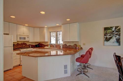 Фотография гостевого дома Aspen House