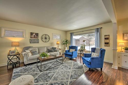 Фотография гостевого дома Midwest Gem Family Home Steps to Lake Michigan!