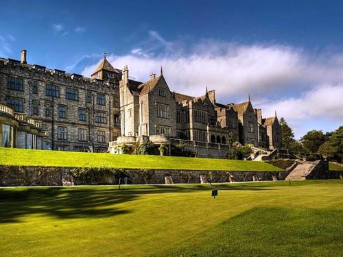 Фотография гостиницы Bovey Castle