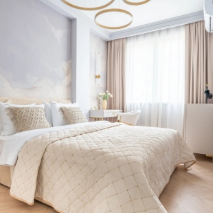 Фотография квартиры Апартаменты Red Apartments Арт Лайт Сити Апартамент Корелли