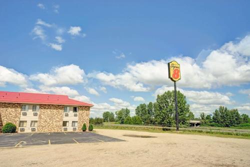 Фотография гостиницы Super 8 by Wyndham Melrose