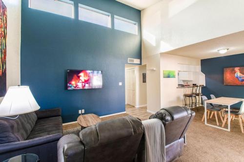 Фотография гостевого дома 79 Casa Grande 2bd 2ba modern getaway heated pool