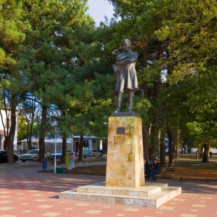 Фотография памятника Памятник М.Ю. Лермонтову