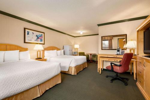 Фотография мотеля Travelodge by Wyndham Dawson Creek