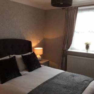 Фотографии мини отеля
The Old School House Rooms & Lodge