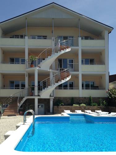 Фотография гостевого дома Фем Ландия