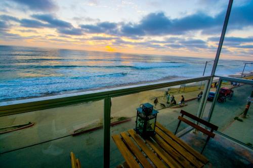 Фотография квартиры BEACHFRONT Cozy 1 Bdr