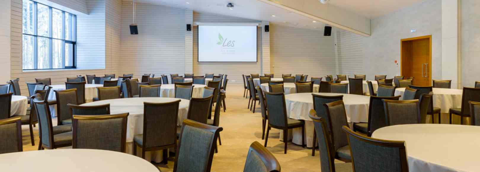 Фотография банкетного зала Optimus