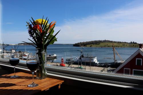 Фотография мини отеля Rum Runner Inn