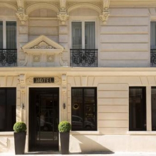 Фотография гостиницы Hotel Le 10 BIS