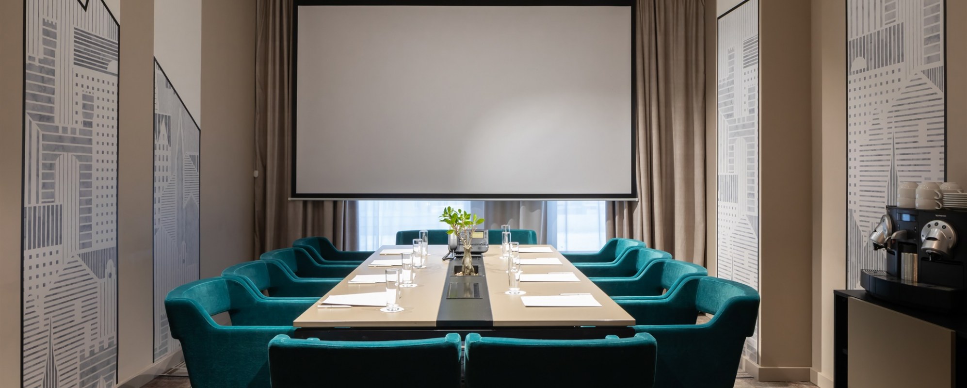 Фотографии комнаты для переговоров Переговорная комната Mercure Kaliningrad