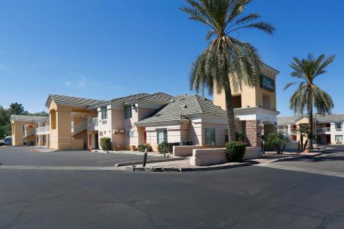 Фотография гостиницы Extended Stay America Suites - Phoenix - Airport - E Oak St