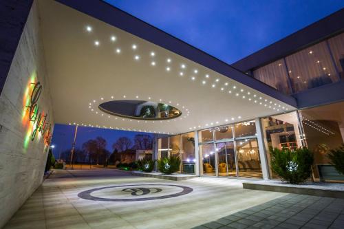 Фотография гостиницы Hotel Crystal Light