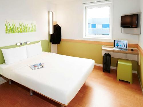 Фотография гостиницы Ibis Budget Versailles Coignieres