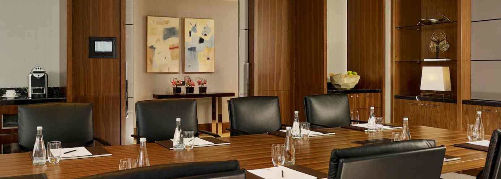 Фотография комнаты для переговоров Блинков