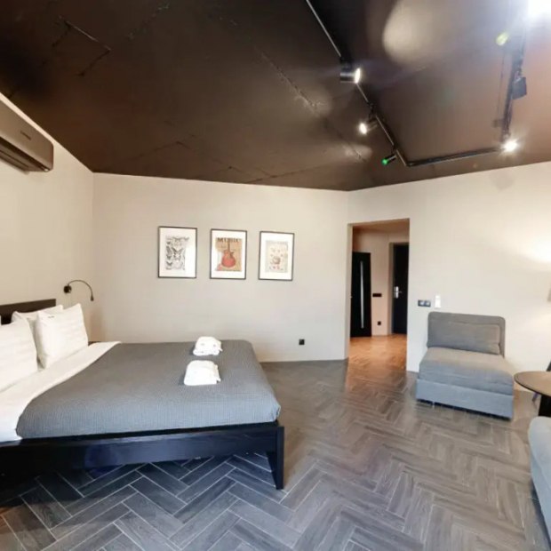 Фотографии квартиры 
            Апартаменты Red Apartments Виктория Осень