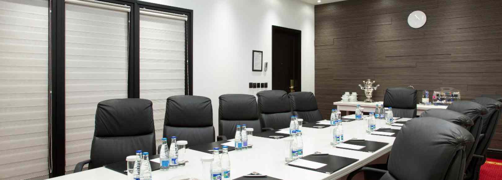 Фотография конференц-зала Суриков