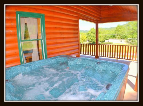 Фотография гостевого дома Sugar Camp Cabin 3424