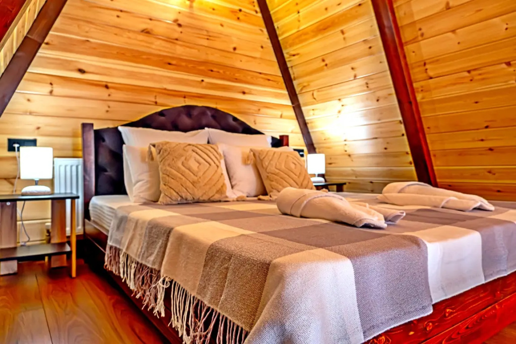 Фотография Коттеджа Коттедж Двухуровневый с Терассой в Терсколе от Квартирукинг