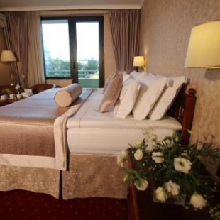 Фотография гостиницы Grand Hotel & Spa Tirana