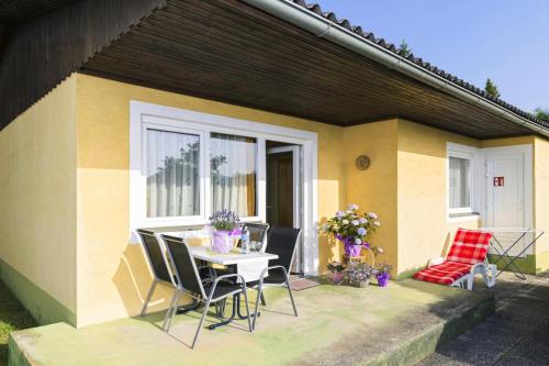 Фотография гостевого дома Row bungalows Angelika St- Kanzian am Klopeiner See - OKT01022-JYA