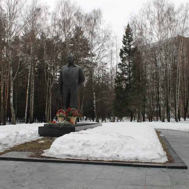 Фотография памятника Памятник Юрию Гагарину
