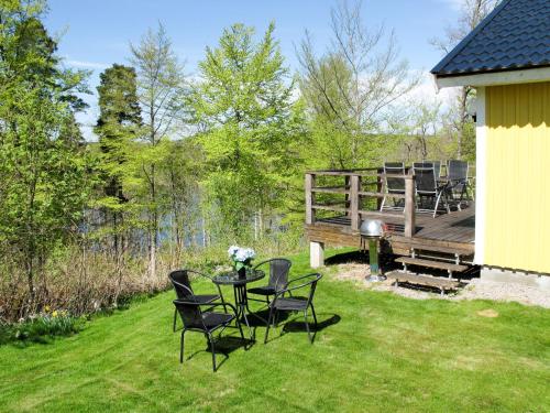 Фотография гостевого дома Holiday Home Gaslunda - BLE117