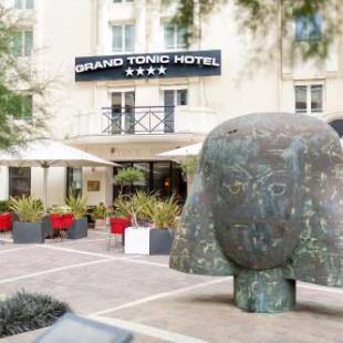 Фотографии гостиницы 
            Grand Tonic Hotel & SPA Biarritz