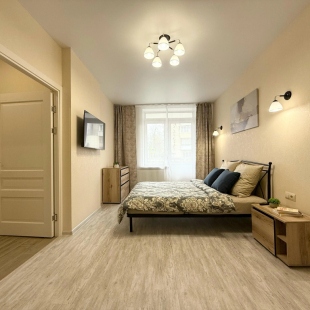 Фотография квартиры Апартаменты 2-к на Майской