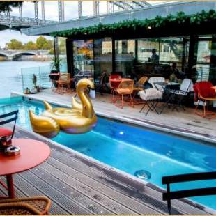 Фотографии гостиницы 
            Hotel OFF Paris Seine