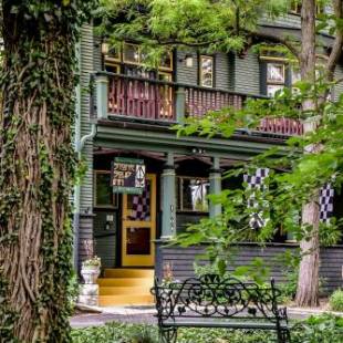 Фотографии мини отеля
Stone Soup Inn