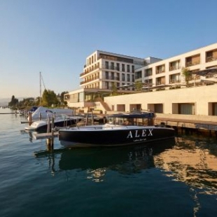Фотография гостиницы ALEX - Lakefront Lifestyle Hotel & Suites