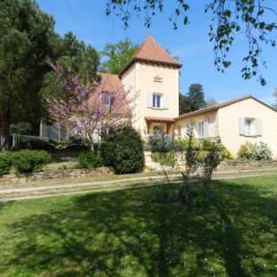 Фотографии мини отеля
La Sembelie