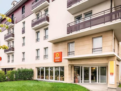 Фотография апарт отеля Aparthotel Adagio Access Carrières Sous Poissy